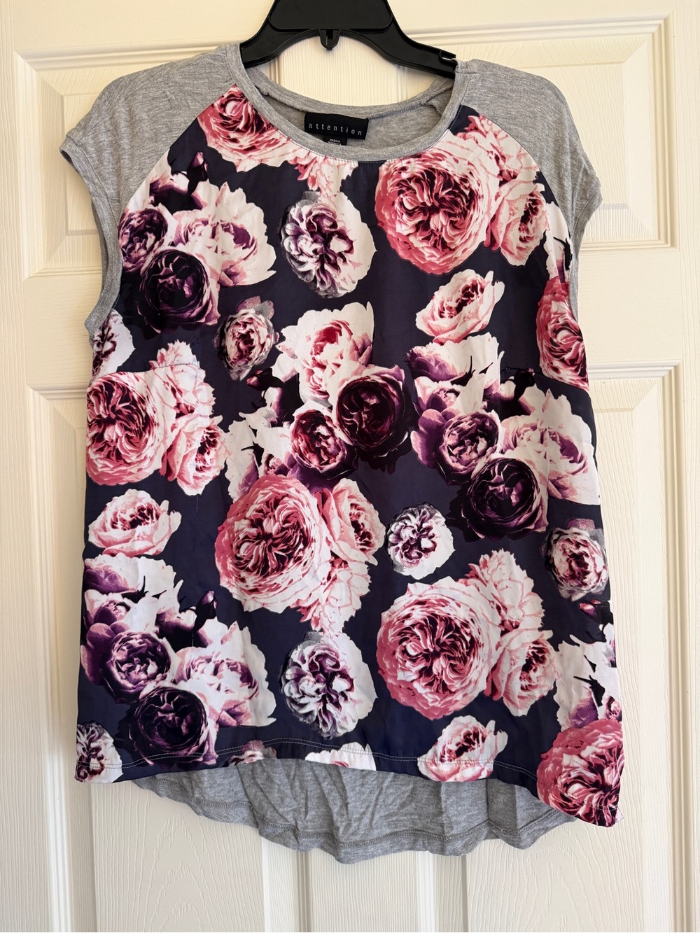attention Floral Raglan Shirt - Pink & Gray